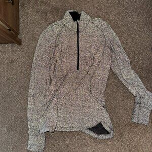 Lululemon reflective quarter zip size 8